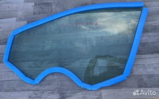 Skoda rapid стекло водительской двери