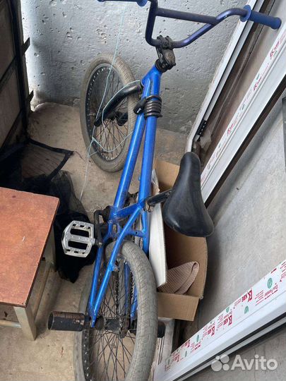 Трюковой велосипед BMX