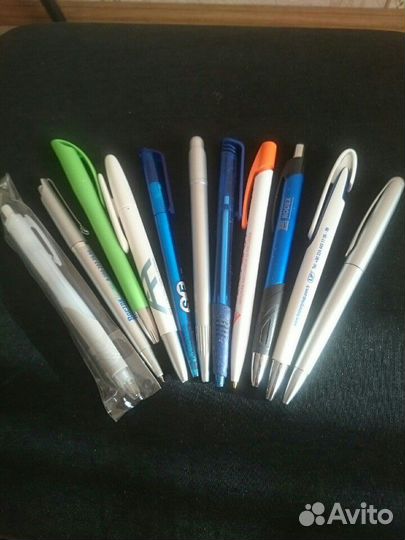 Ручки шариковые и подарочный набор