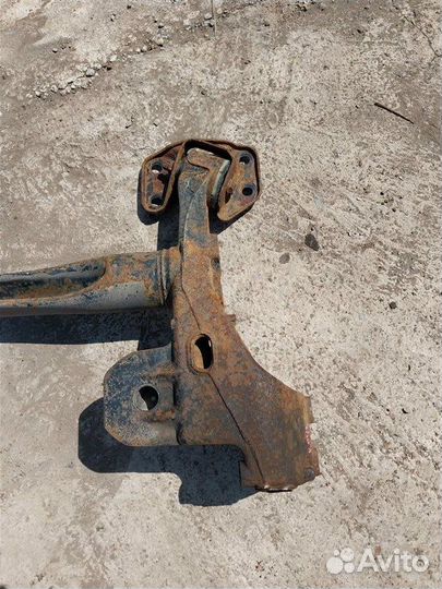 Балка подвески задняя Chevrolet Cruze хэтчбек