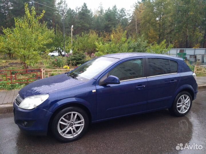 Opel Astra 1.6 МТ, 2010, 194 300 км