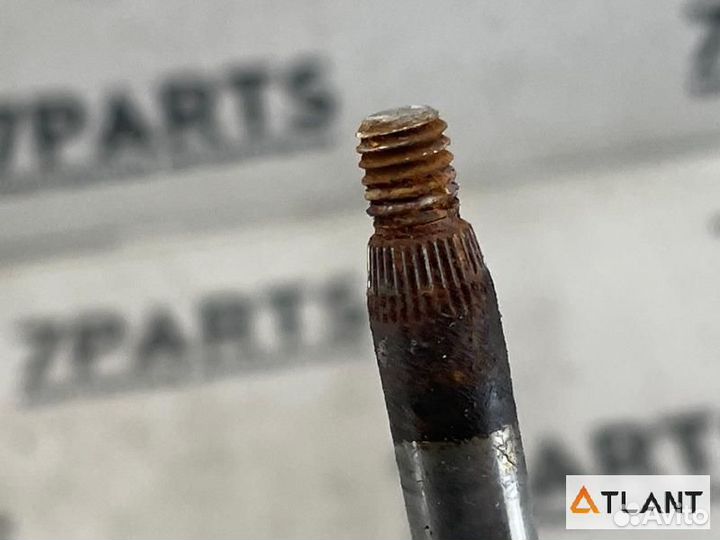 Моторчик заднего дворника toyota avensis