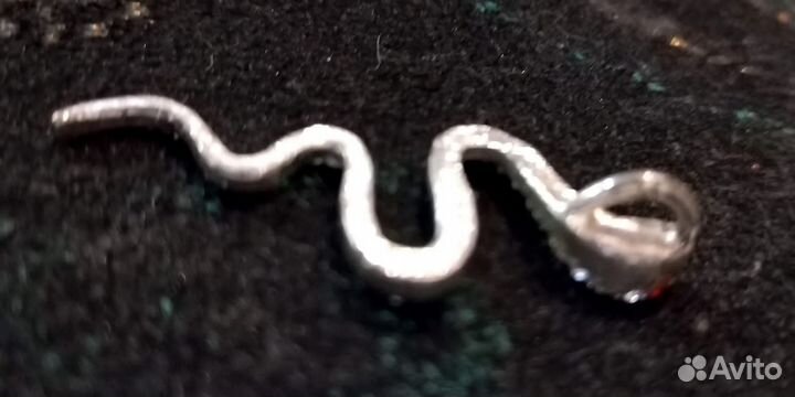 Подвеска змейка