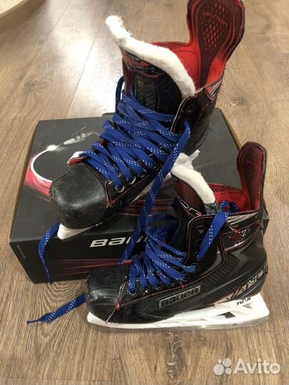 Хоккейные коньки bauer vapor х2,7