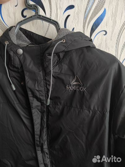 Весенняя куртка reebok (оригинал)