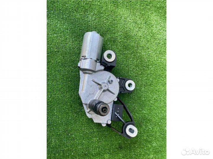 Моторчик заднего стеклоочистителя (дворника)