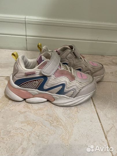 Кроссовки для девочки 28 размера