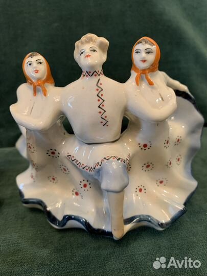 Фарфоровые статуэтки времен СССР