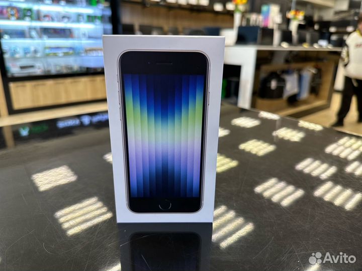 Смартфон Apple iPhone SE 2022 64Gb Starlight