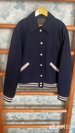 Бомбер Levis