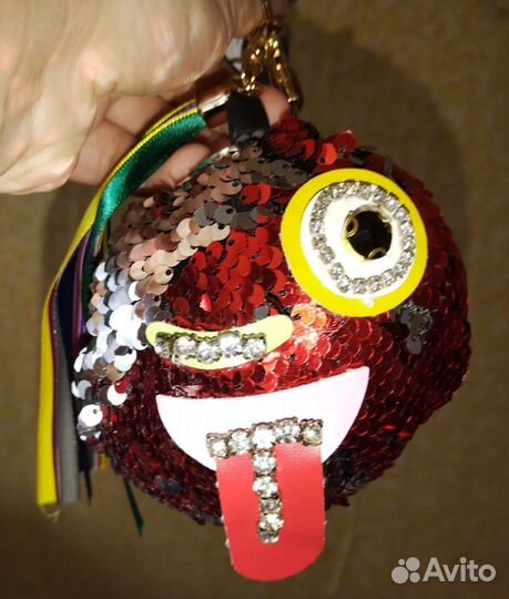 Брелок на сумку