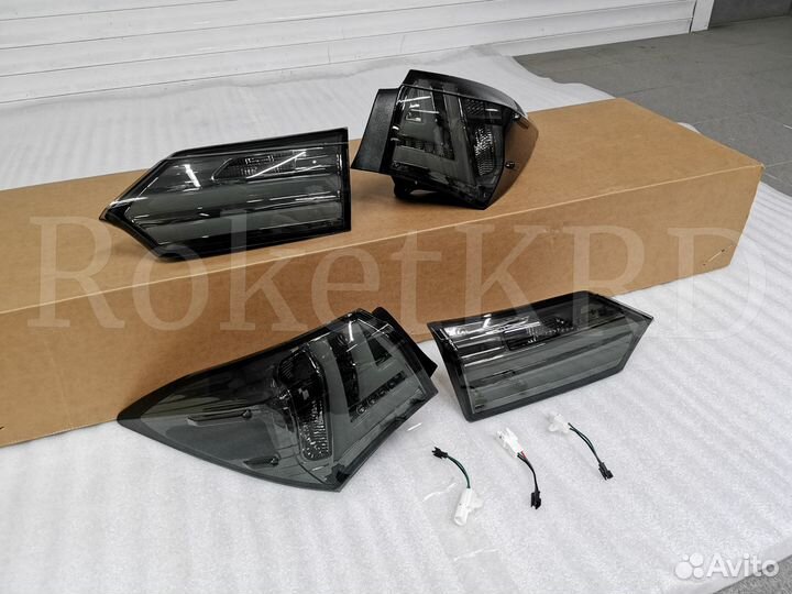 Задние фонари Toyota Corolla 180 12-2019 г T7678