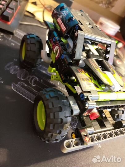 Lego Technic pull back