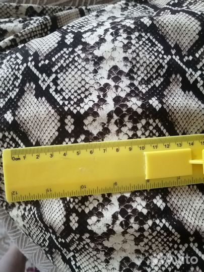 Отрез вискозного трикотажа