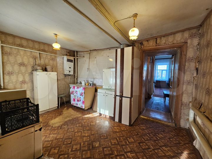 3-к. квартира, 52 м², 1/1 эт.