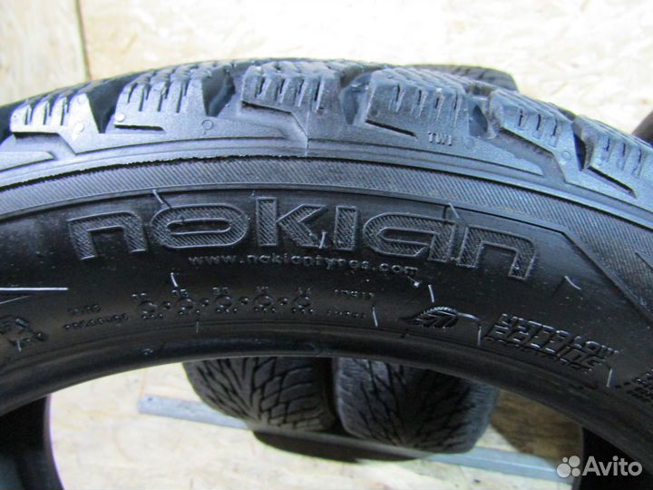 Nokian Tyres Hakkapeliitta R2 205/50 R17