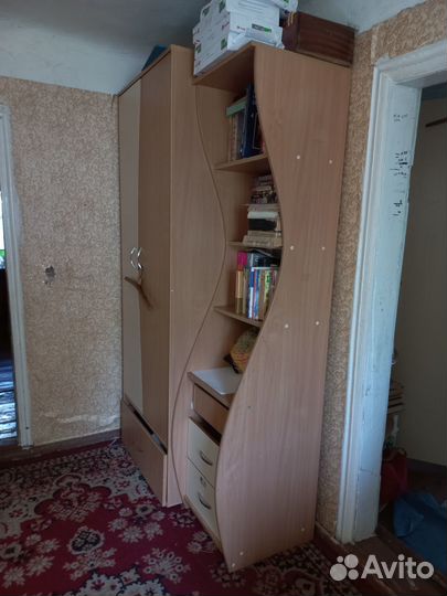 Стеллаж и шкаф