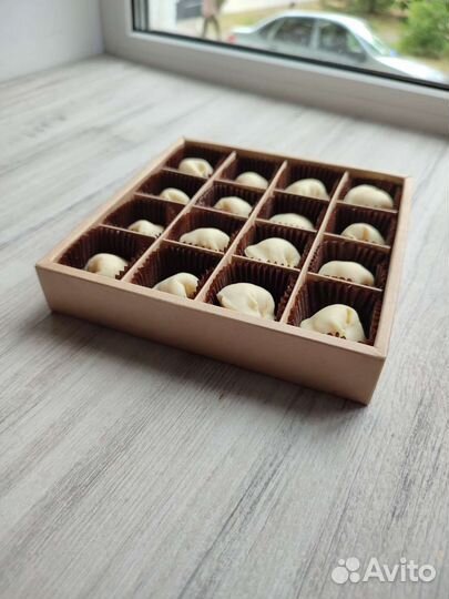 В наличии Шоколадные пельмени внутри орех