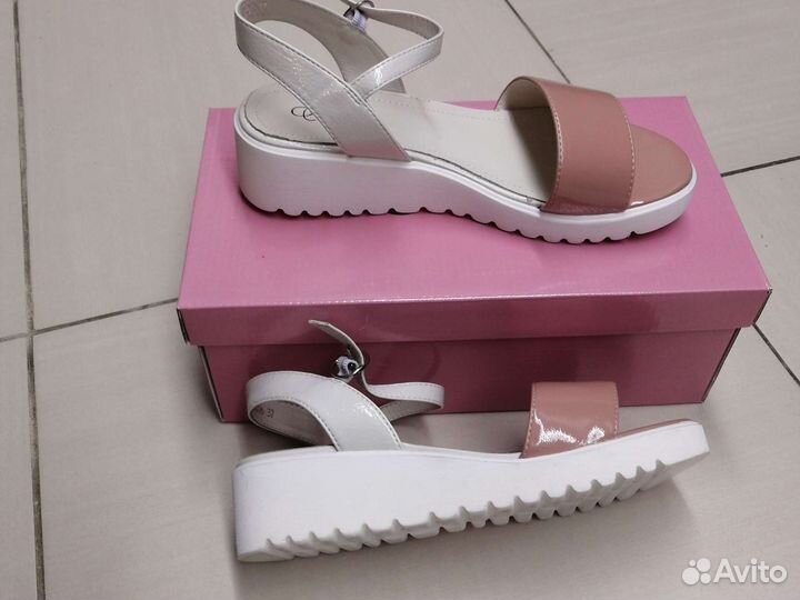 Босоножки женские 37 размер натуральная кожа новые