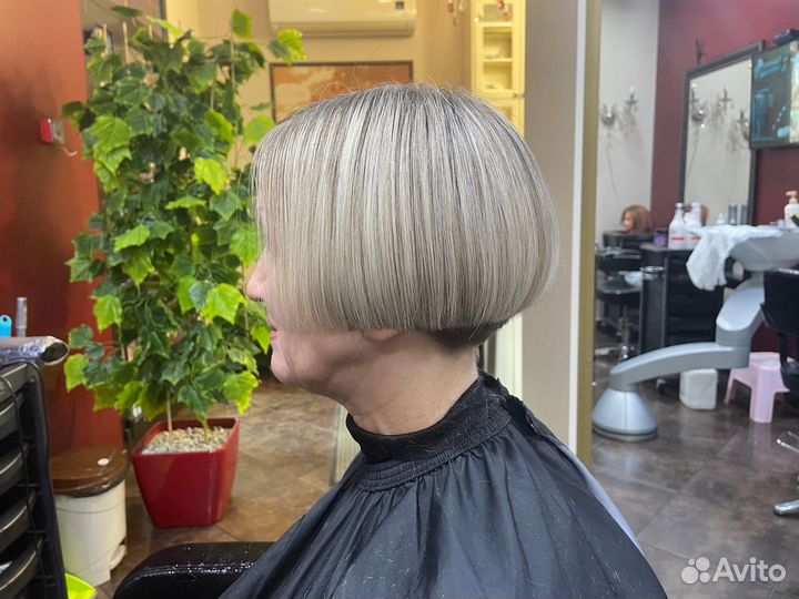 Стрижки,окрашивания,маникюр,педикюр