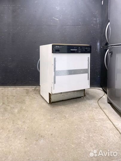 Посудомоечная машина встраиваемая Miele Германия