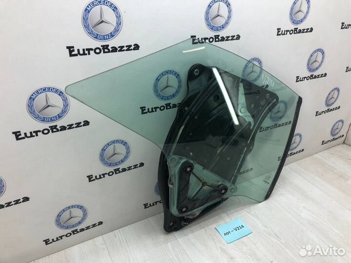 Заднее правое боковое стекло Mercedes W207