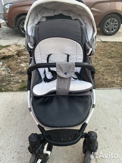 Прогулочная коляска