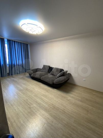 2-к. квартира, 61,3 м², 3/25 эт.