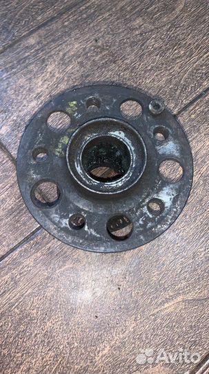 Ступица передняя Mercedes W220