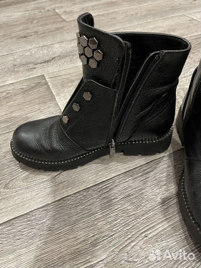 Ботинки для девочки 35 размер