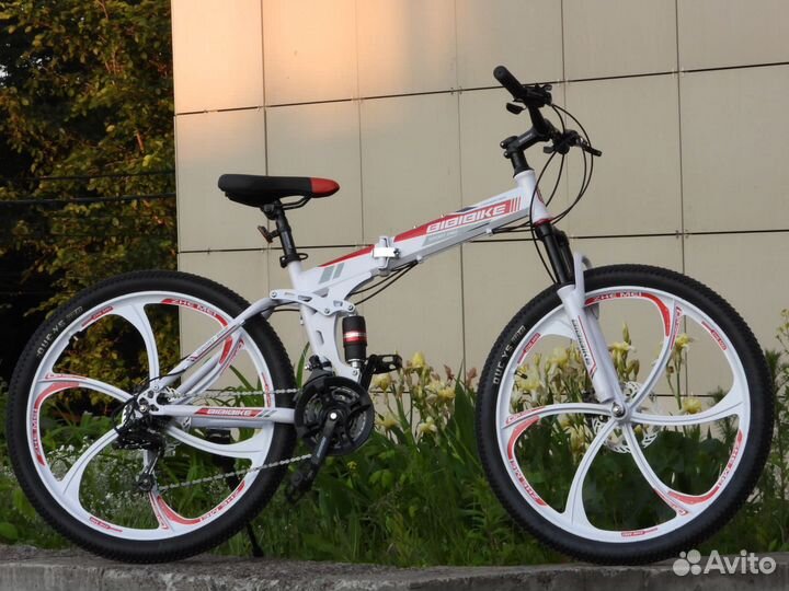 Новый велосипед на литых дисках