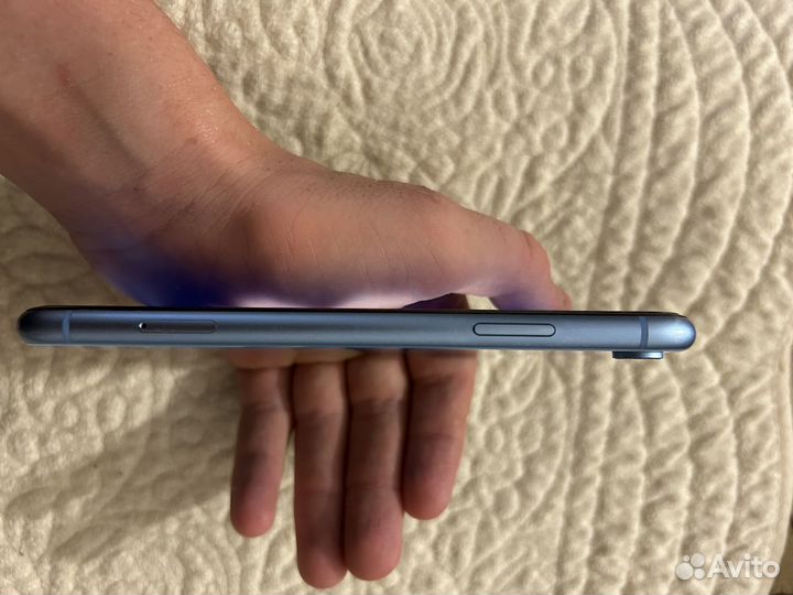 Телефон iPhone хr