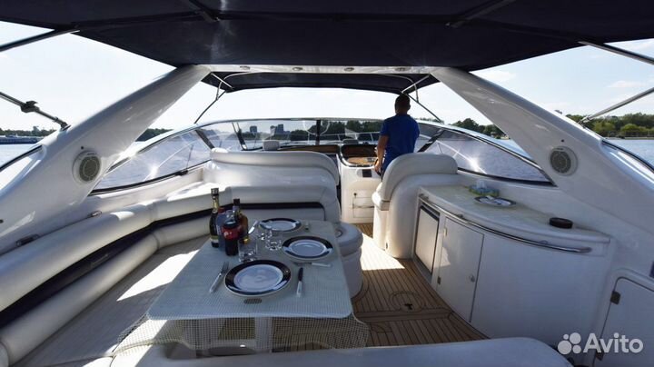 Моторная яхта Sunseeker Camargue 44