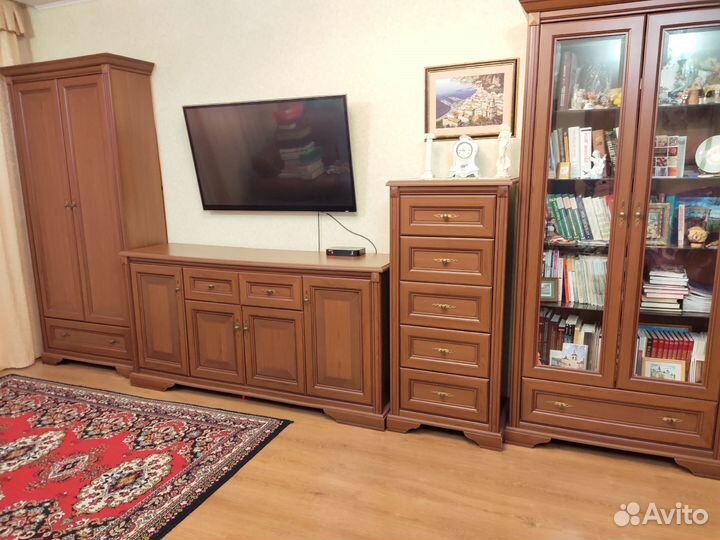 Мебель в гостиную и прихожую