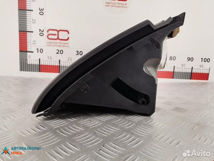 Бардачок Nissan Primera P11 рест. 2002 68500AV610