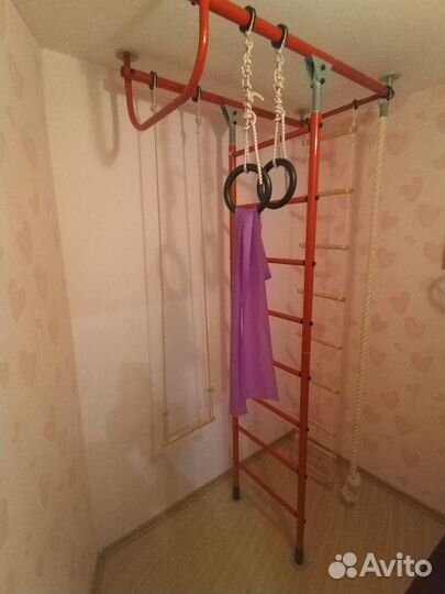 Шведская стенка с турником