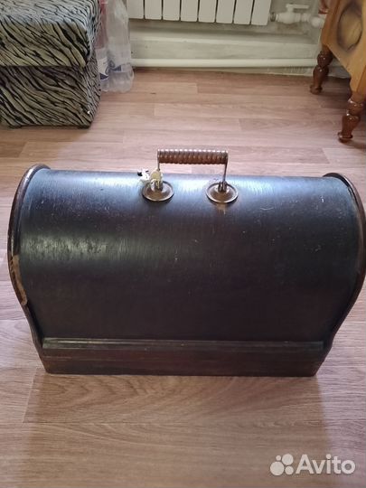 Швейная машинка