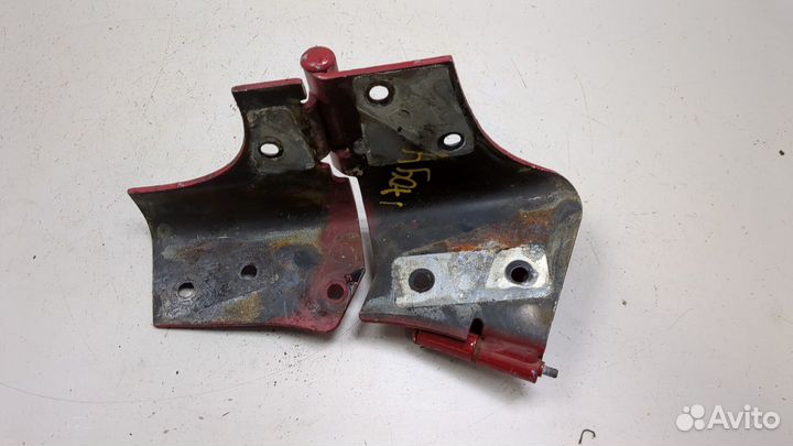 Петля двери Jeep Wrangler, 2005