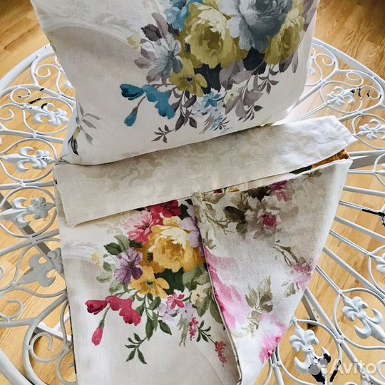 Коврик, подушка