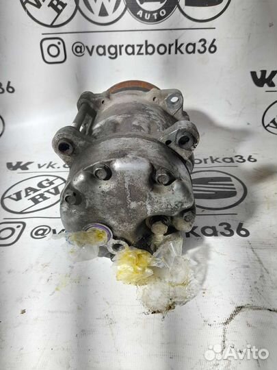 Компрессор кондиционера Skoda Octavia A4