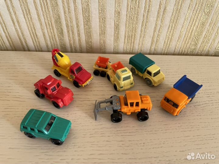 Машинки из киндеров 90 х