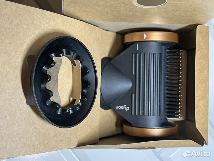 Фен dyson supersonic HD15 (новая насадка)