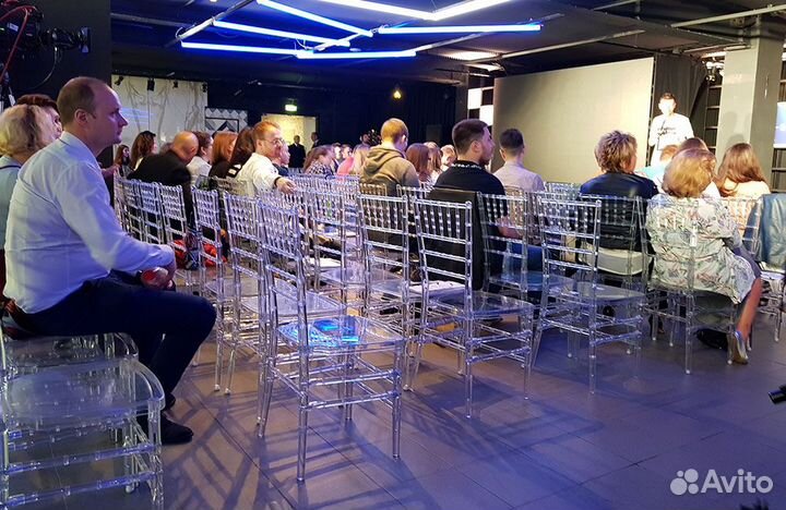 Аренда прозрачных стульев