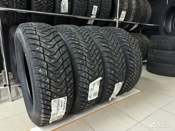 Yokohama IceGuard Stud IG65 215/50 R17 124