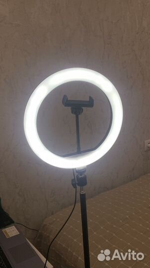 Кольцевая лампа 26см