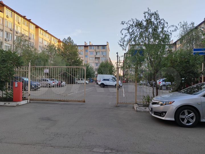 Машиноместо, 14 м²