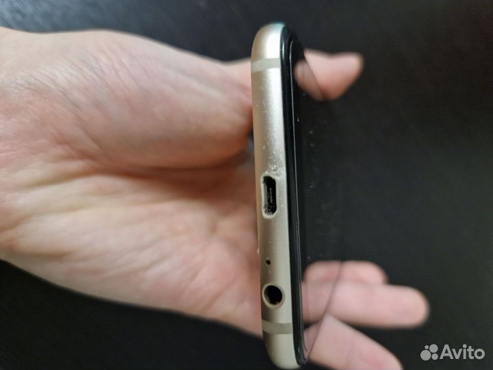 Samsung Galaxy A6, 3/32 ГБ