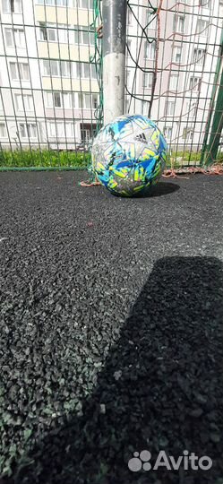 Футбольный мяч adidas finale top capitano