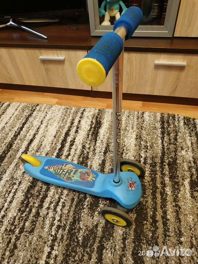 Самокат трехколесный kreiss