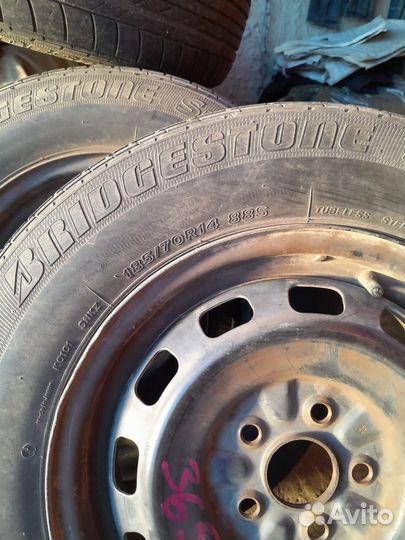 Bridgestone Sneaker 185/70 R14 88S